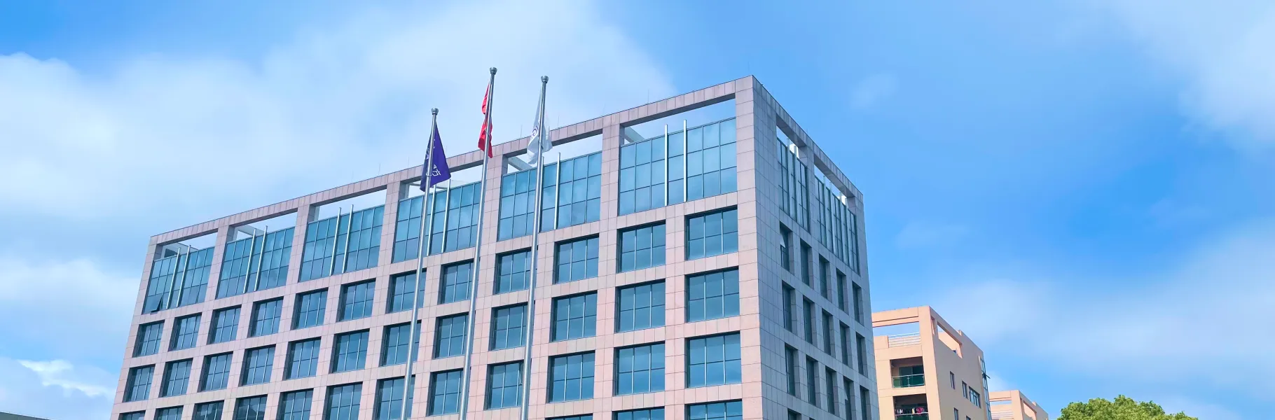 耐德力 PP 中空板办公大楼外观