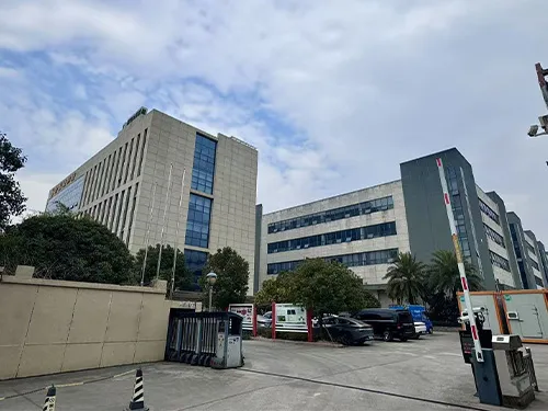 耐德力 PP 中空板厂区多栋厂房与园区通道